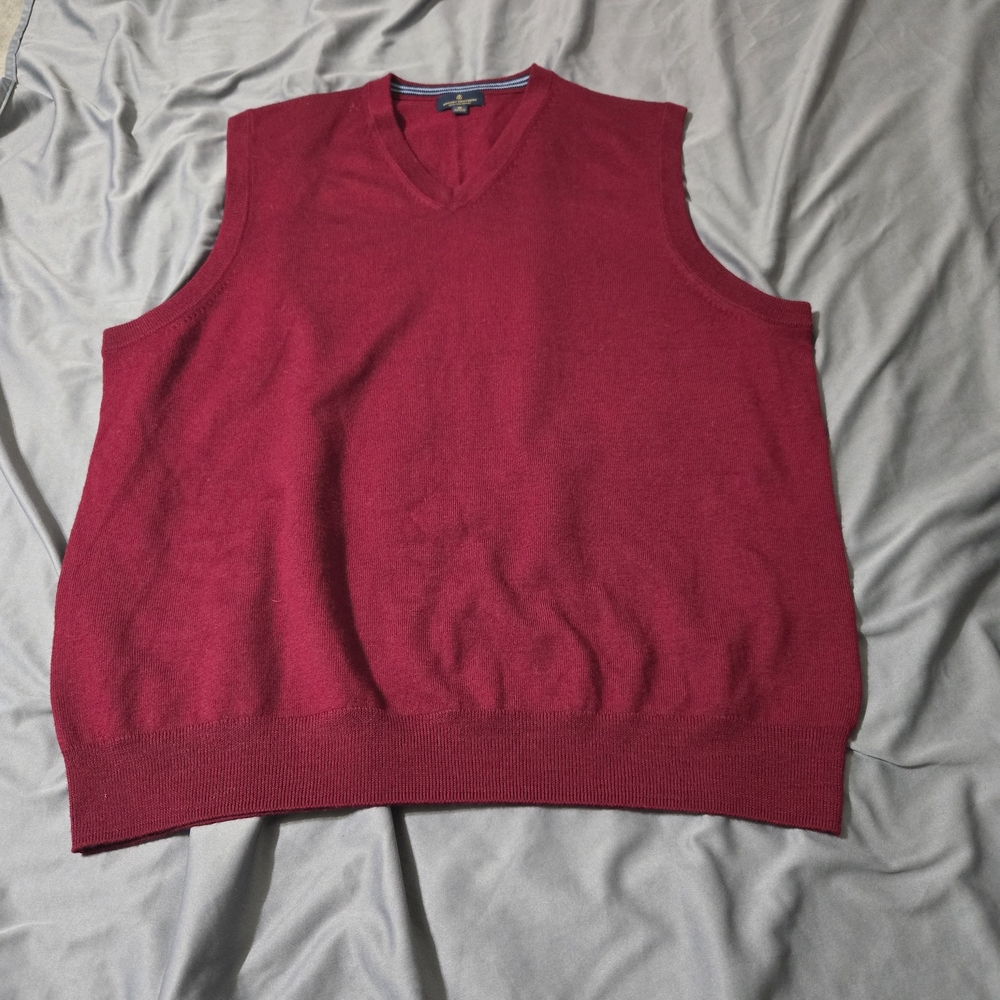 Brooks Brothers Red Extra Fine Merino Wool V-neck Sweater Vest Mens Size XL Flaw